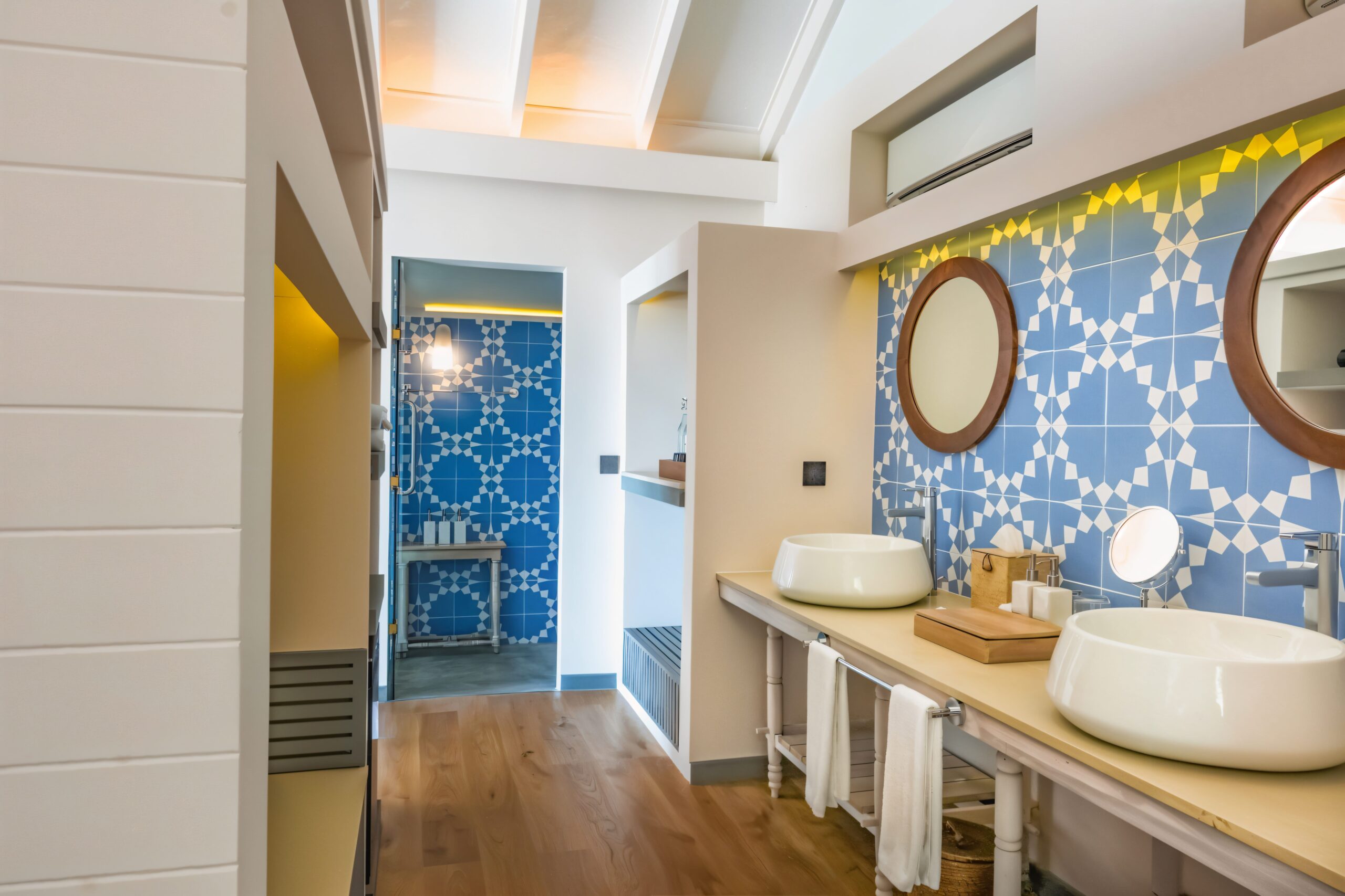 ccm two bedroom beach pool suite twin bedroom vanity view v2