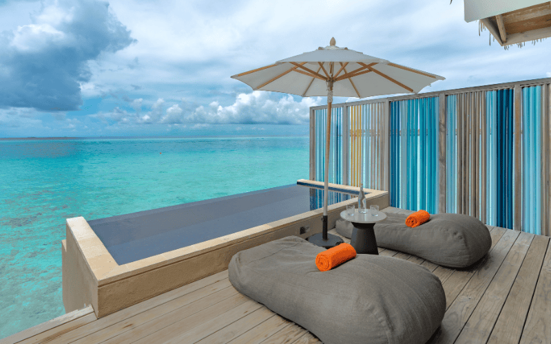 diamond overwater pool villa (5) compressed