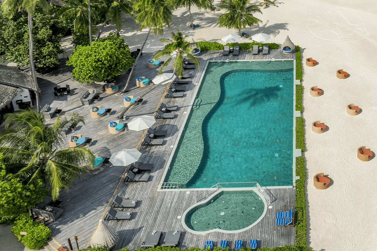 kuredhi pool bar compressed