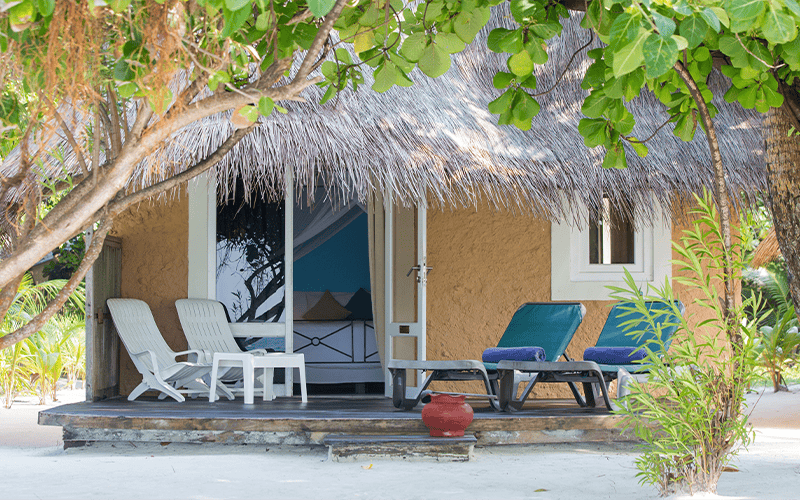 kuredubeachbungalowexterior1 compressed