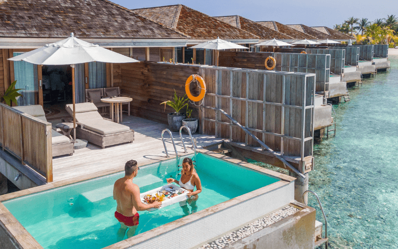 lagoon pool villa (2) compressed