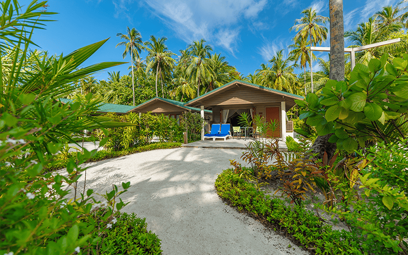 meerujacuzzibeachvillaexterior2 compressed