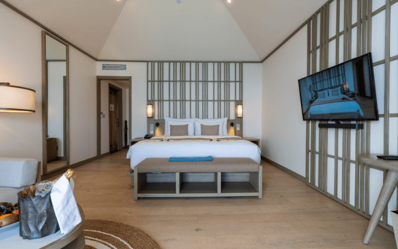 ocean pool villa (2) compressed