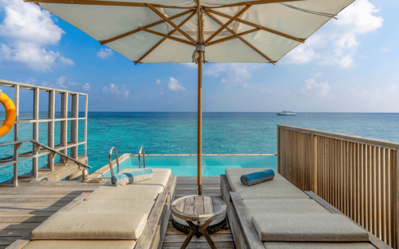 ocean pool villa (4) compressed