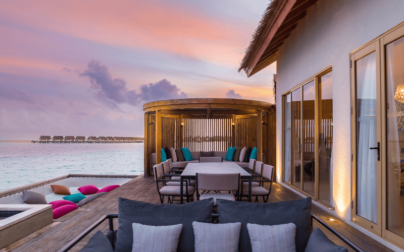 rockstar villa (2) compressed