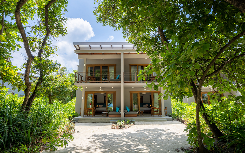 sunset sky & beach suites