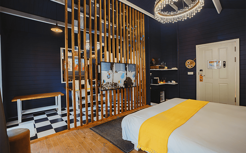 veyoge galley pool villa compressed