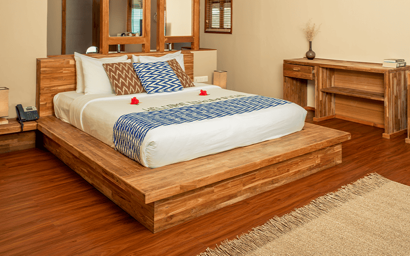 water suite with pool (1) compressed