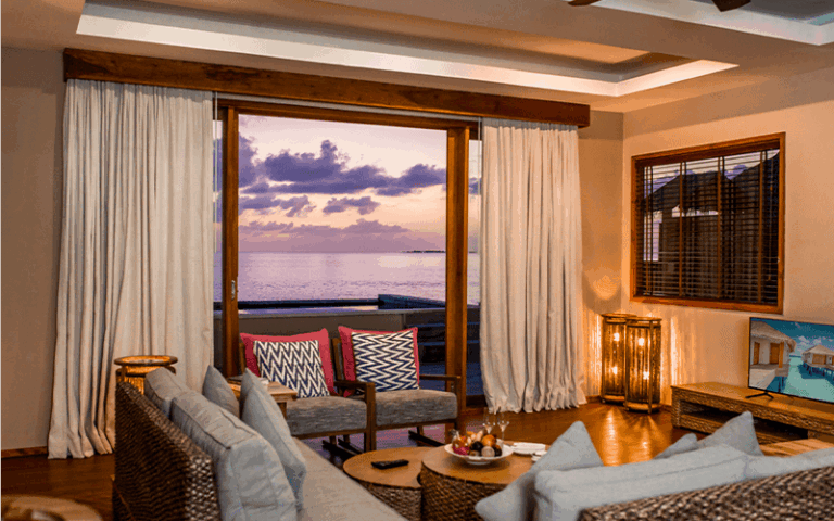 water suite with pool (4) compressed