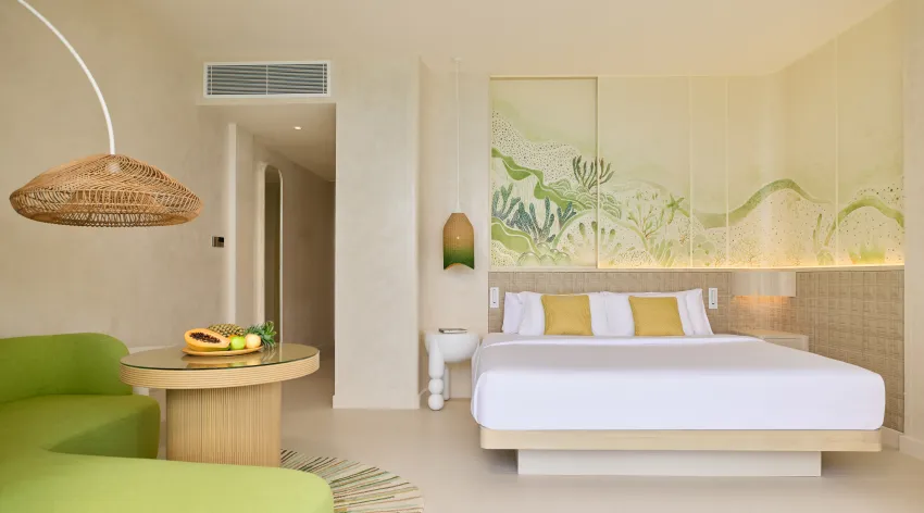 03 cmlm mirage beachfront room 01.jpg