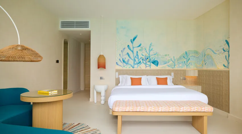 08 cmlm overwater villa with jacuzzi 01.jpg