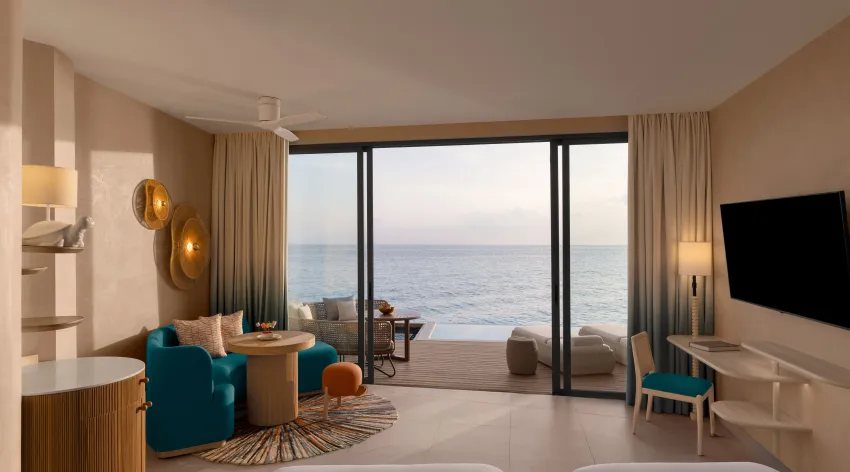 11 cmlm mirage overwater sunrise pool villa 10.jpg