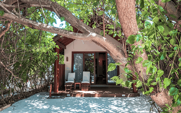 2 . deluxe beach villa (7) compressed