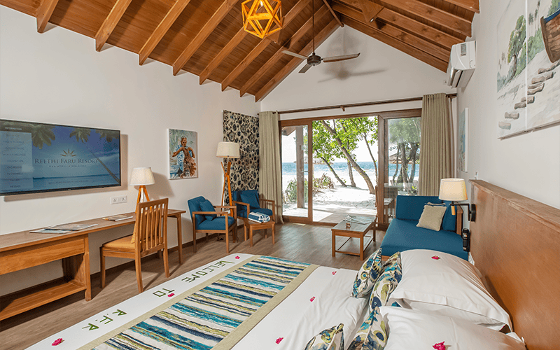 2 . deluxe beach villa (8) compressed