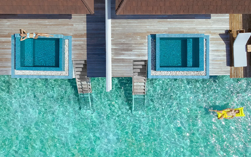 2 stmv james athibodee couple overwater villa 01