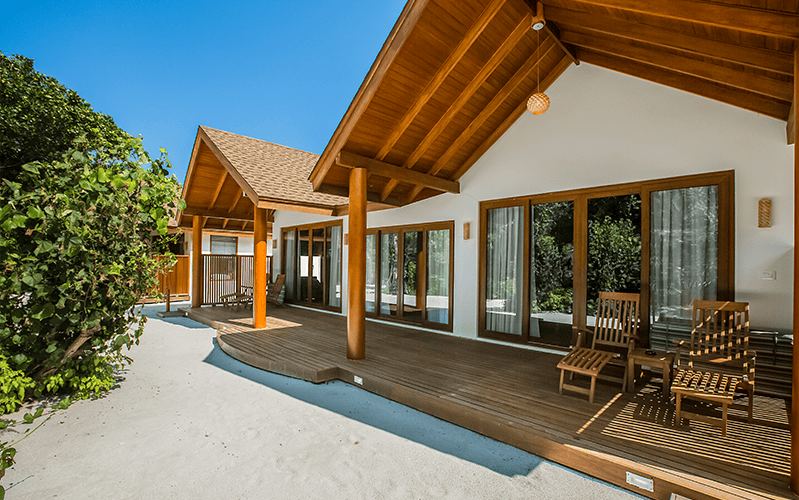 7 . two bedroom deluxe beach suite (1) compressed