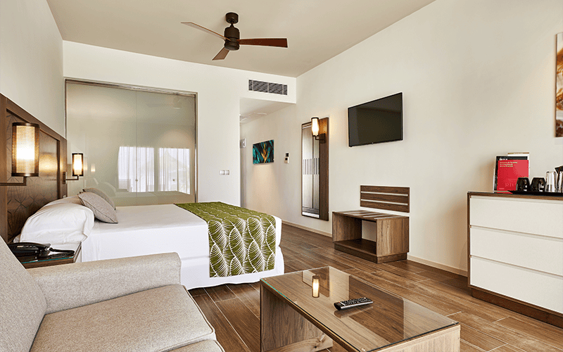 ato 19 027 beach room compressed