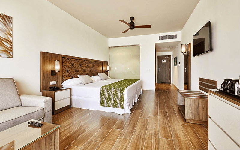 ato 19 033 beach room compressed