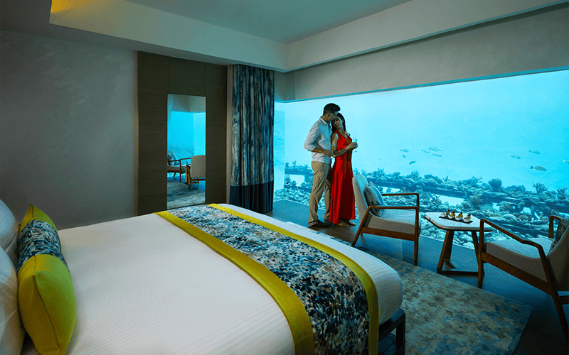 aqua villa couple compressed