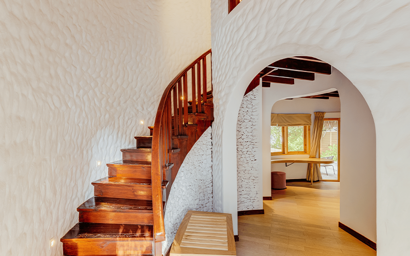 beach suite with pool (stairs to bedroom) v2