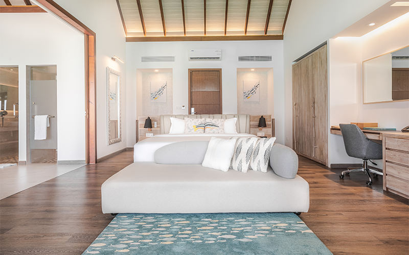 jacuzzi water villa room