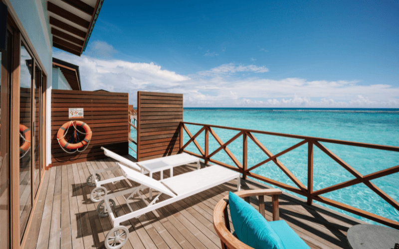 lagoon suite w pool (10) compressed