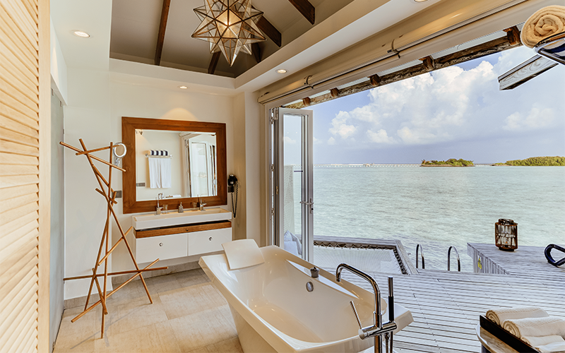 over water suite bathroom area v2