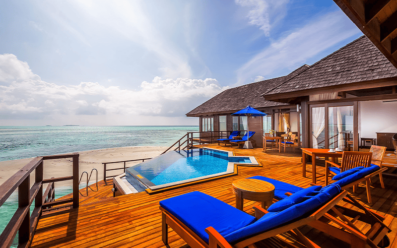 sso presidential water suite pool view v2