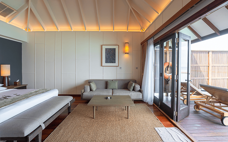 veligandu oceanjacuzzivillaroominterior5 v2