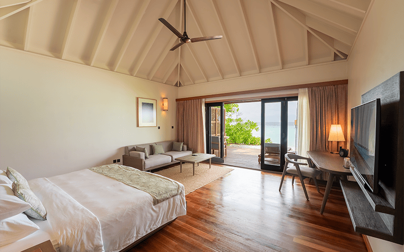 veligandu sunsetjacuzzibeachvillainterior1 v2