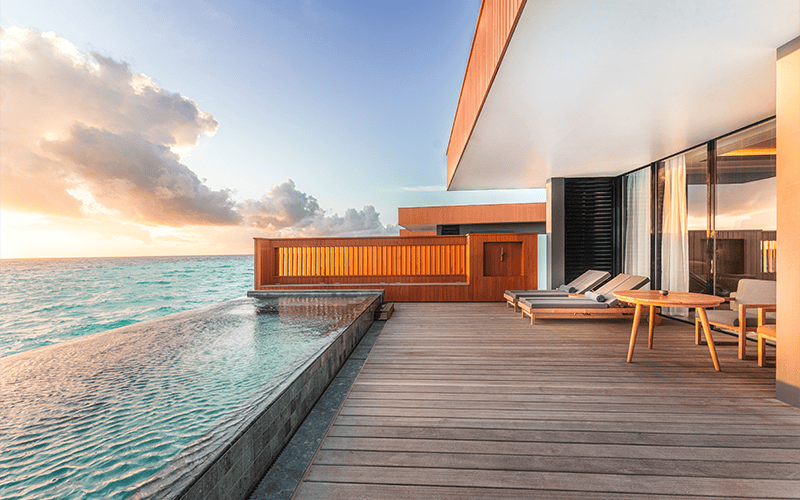 veligandu sunsetoceanpoolvillaexterior v2