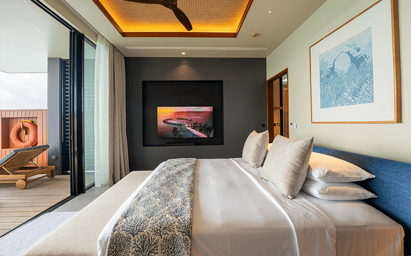 veligandu sunsetoceanpoolvillainterior1 v2