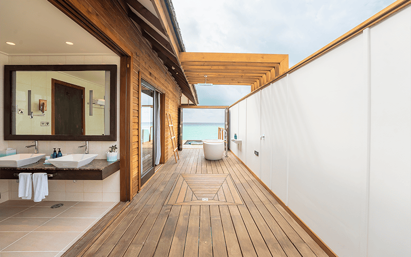 veligandu sunsetoceanvillabathroom v2