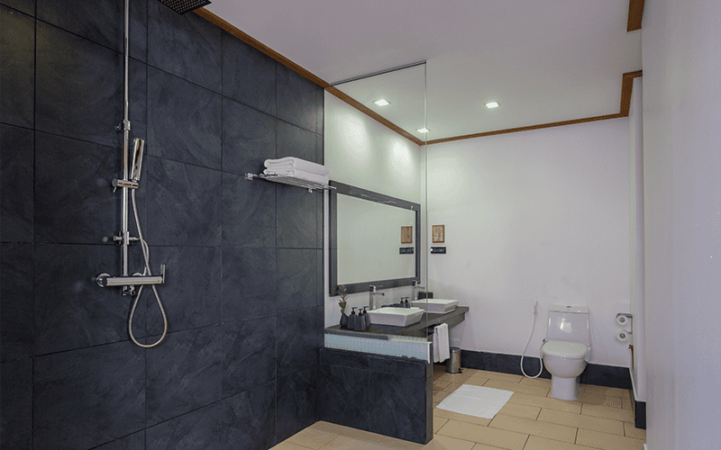 vilamendhoojacuzziwatervillabathroom2 v2