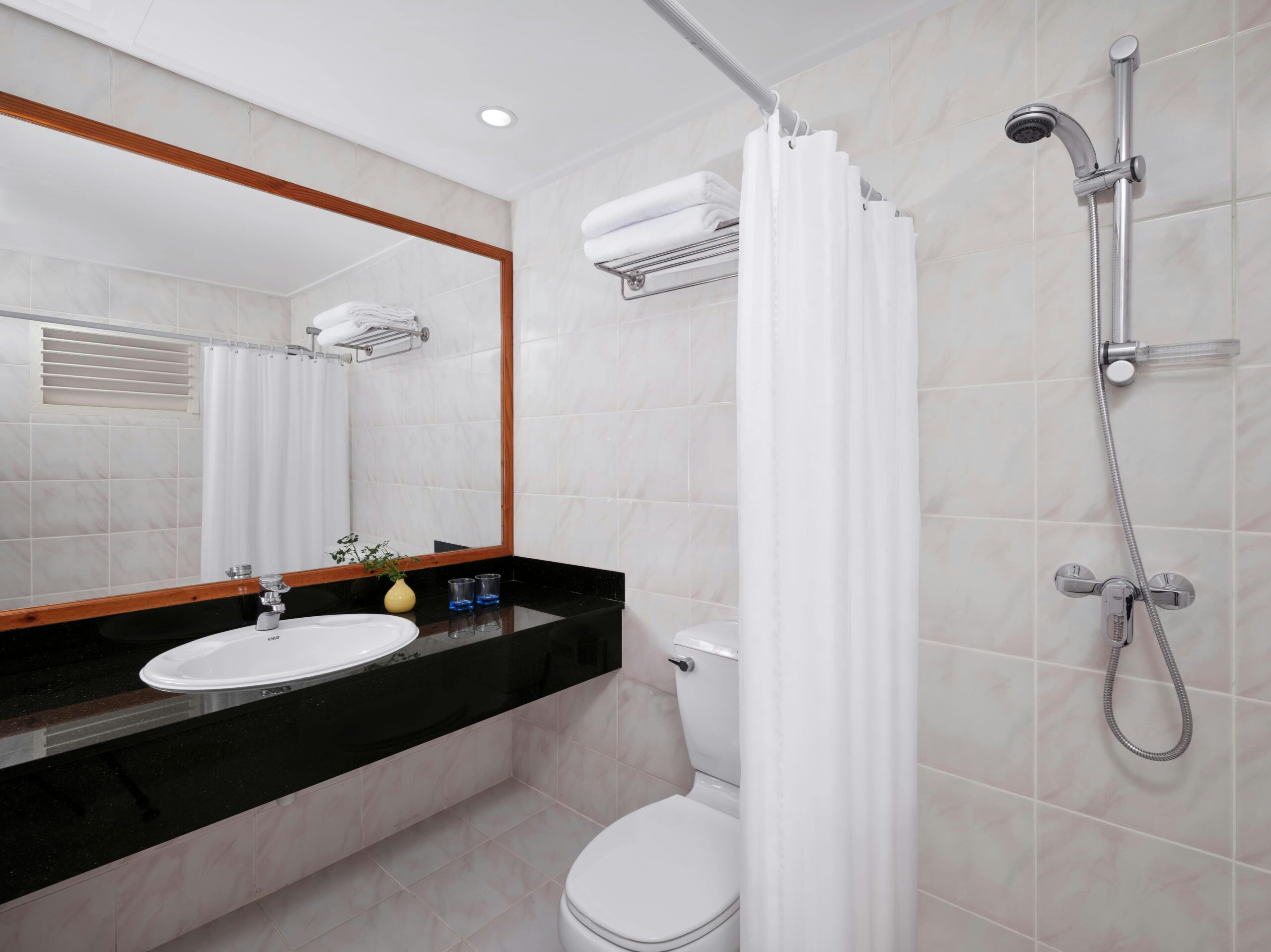 villa park beach villa bathroom 4k