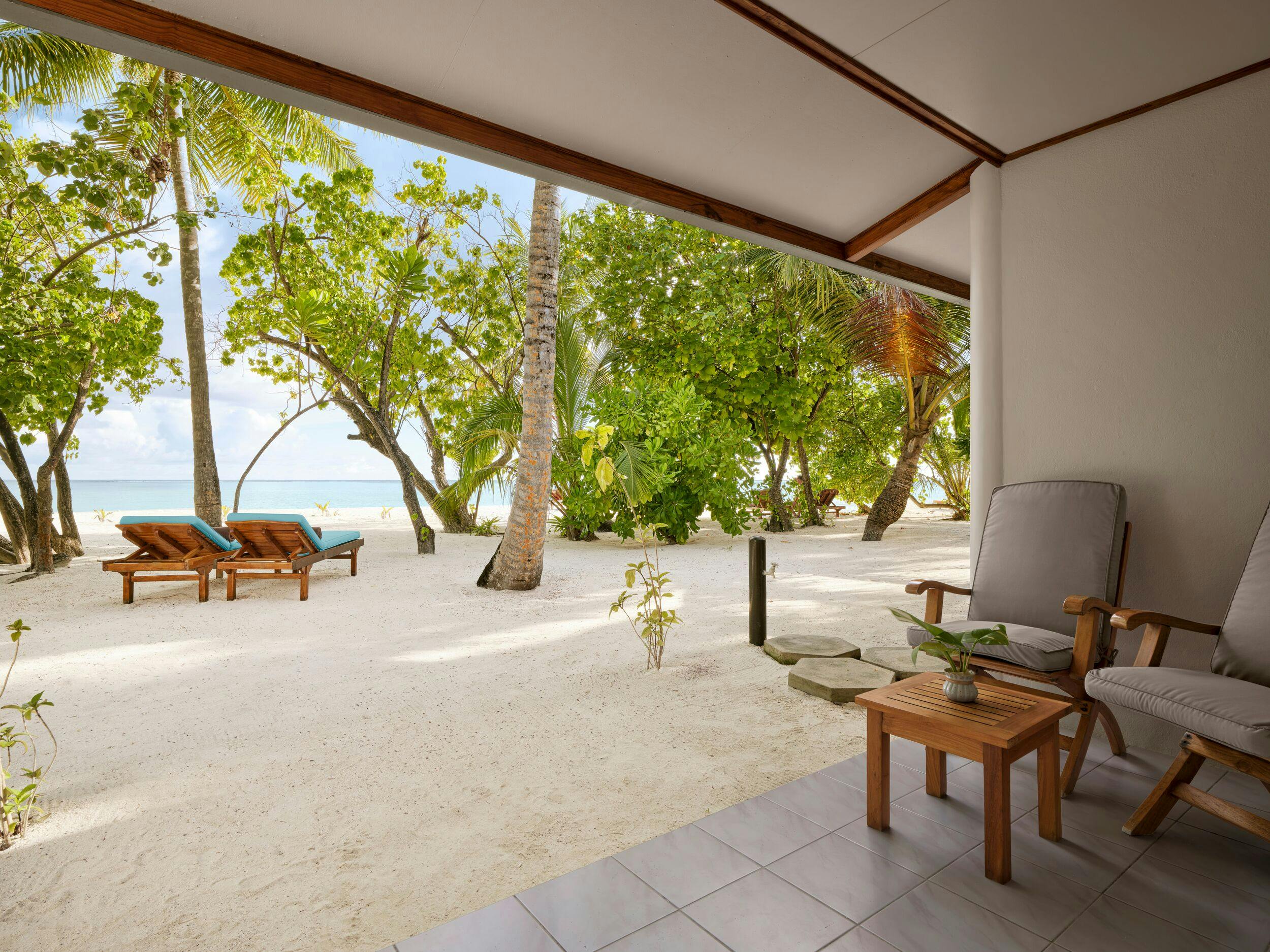 villa park beach villa deck large