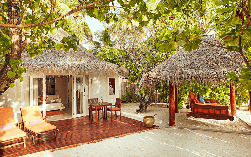 vilu reef jacuzzi deluxe beach villa 0116 1 v2