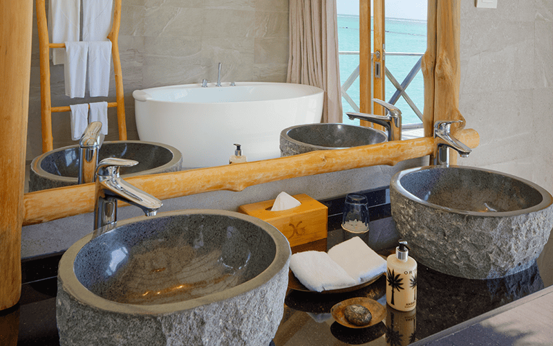 you & me suite (2) v2