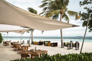 constance halaveli restaurants and bars meeru restaurant 05 (2) v2