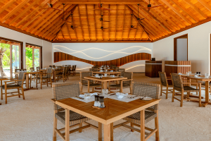 meeru thereefrestaurantinterior compressed