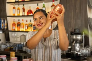 nala milos bar 1 1600x900 1030x579