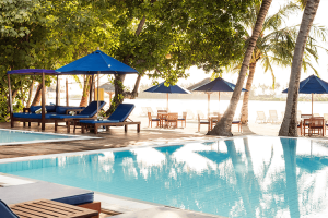 olhuveli sunrisebarpool 0001 edit v2