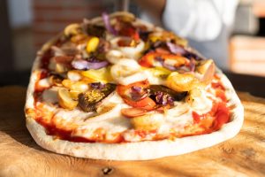 pool side pizza chef (1)