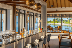 saffron affair bar counter compressed