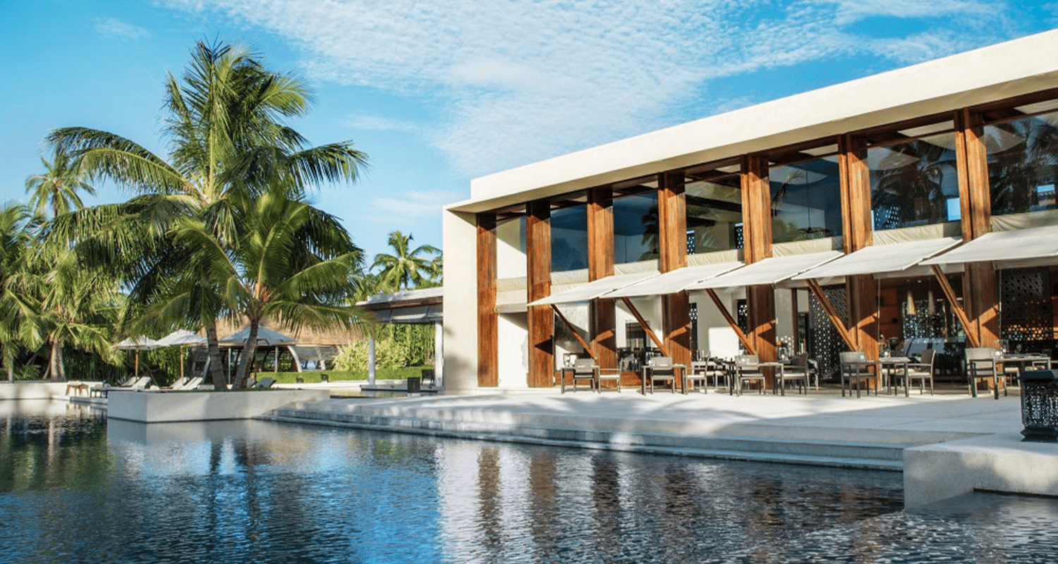 hyatt hyattdam images 2016 04 13 1032 park hyatt maldives hadahaa p245 main pool.large compressed